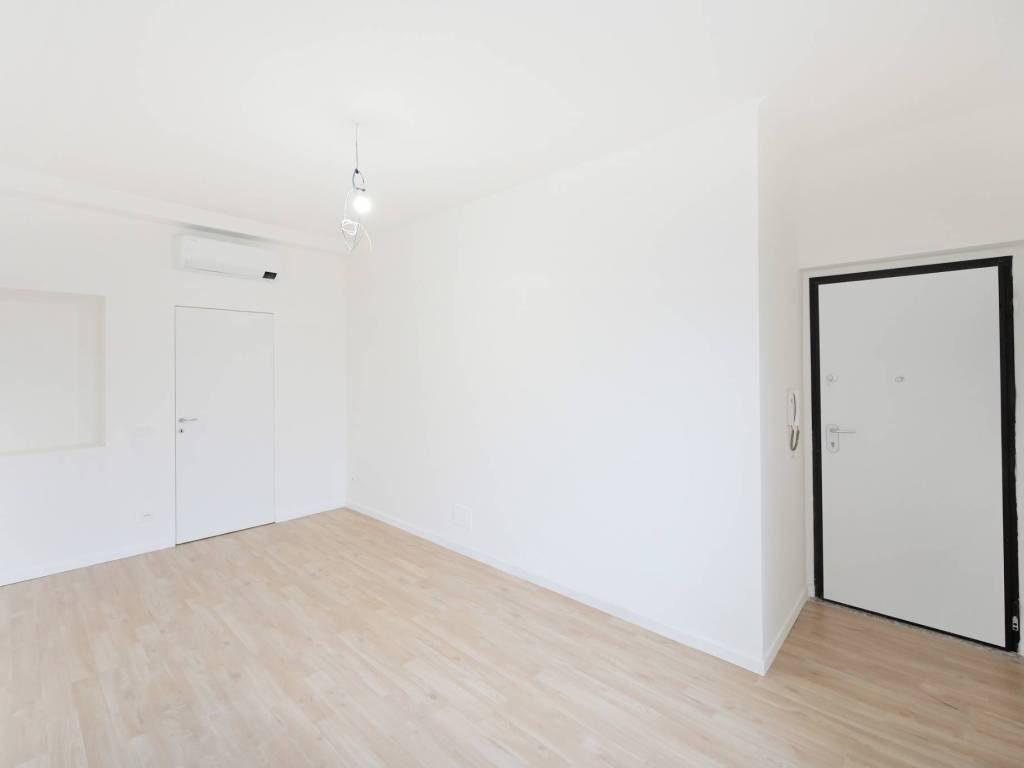 appartamento in vendita a Milano in zona Dergano