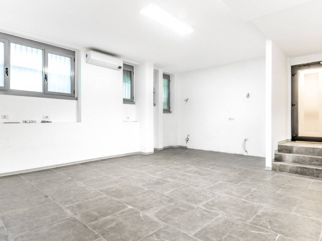 ufficio in vendita a Milano in zona Centro Direzionale