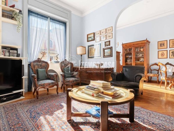 appartamento in vendita a Milano in zona XXII Marzo