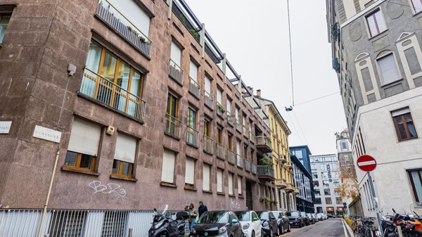 appartamento in vendita a Milano in zona Porta Nuova