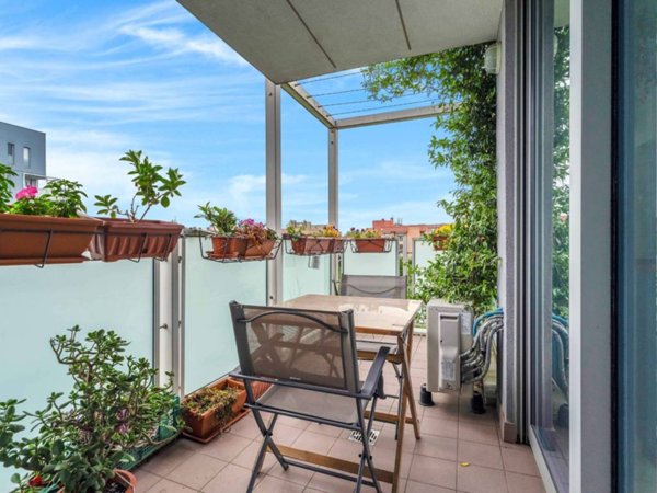 appartamento in vendita a Milano in zona Famagosta