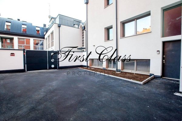 appartamento in vendita a Milano in zona Barona