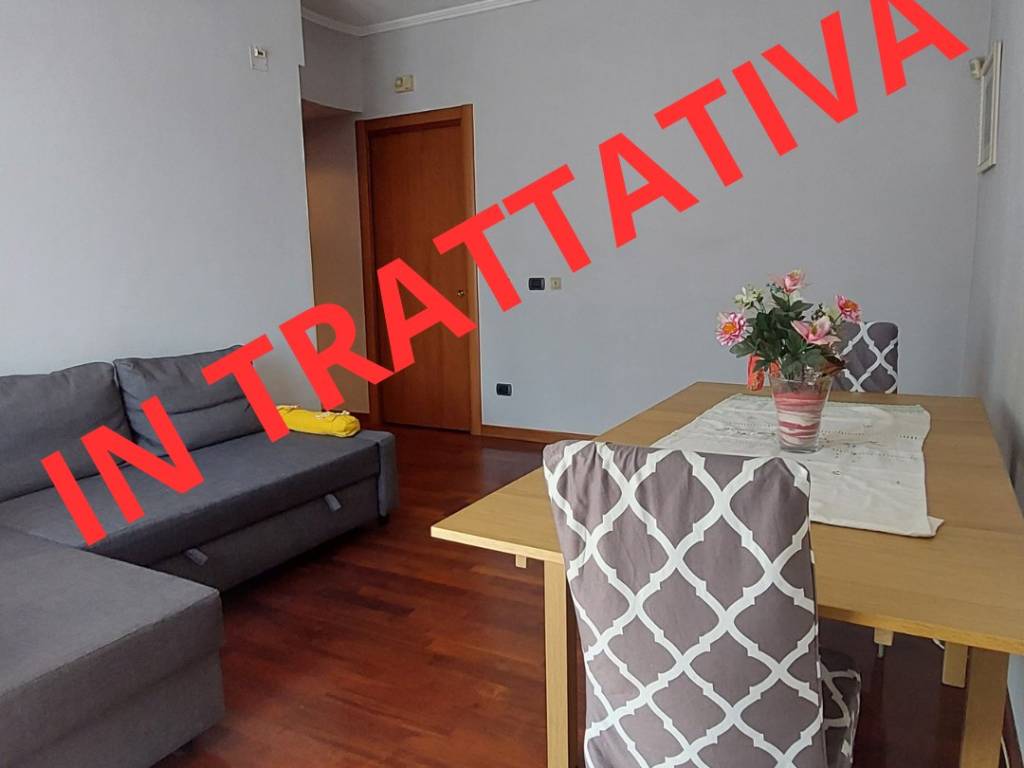 appartamento in vendita a Milano in zona Barona