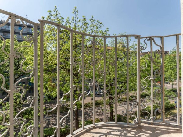 appartamento in vendita a Milano in zona Centro Direzionale