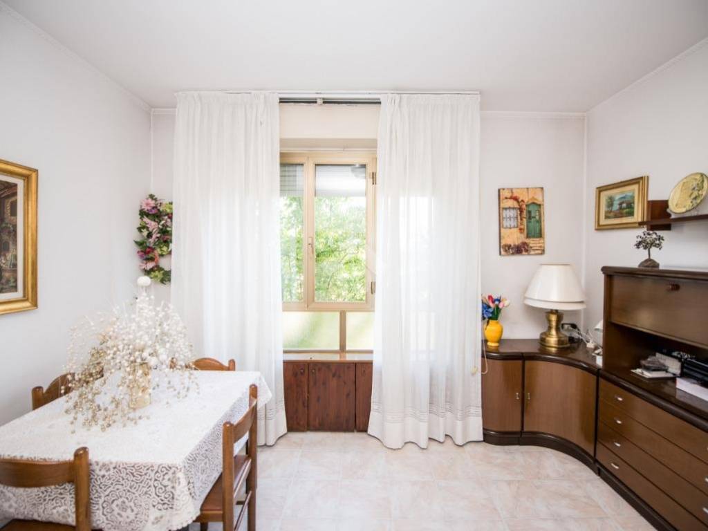 appartamento in vendita a Milano in zona Quartiere degli Olmi
