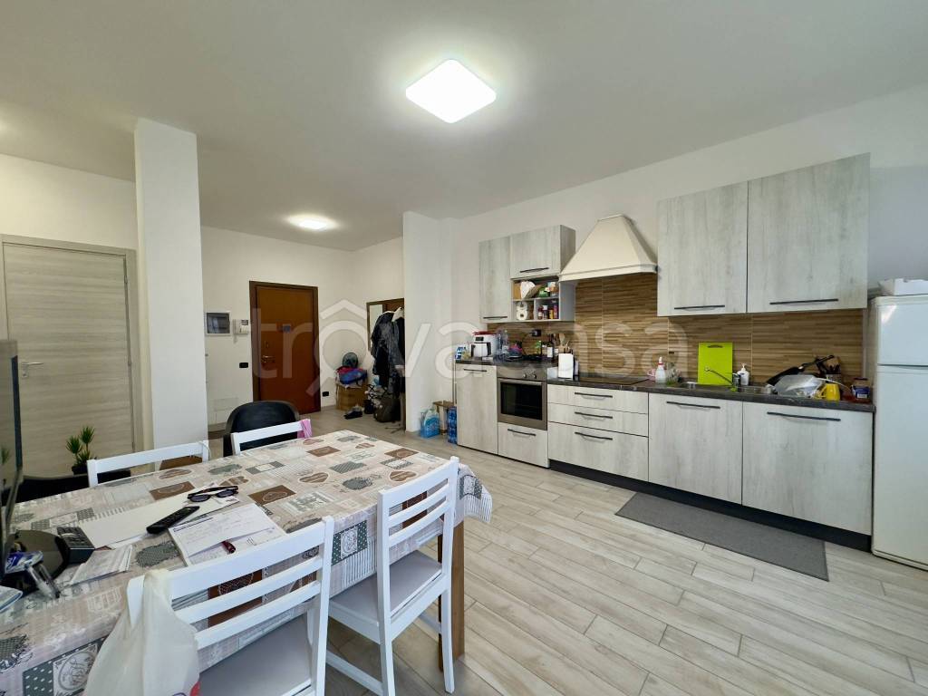 appartamento in vendita a Milano in zona Adriano