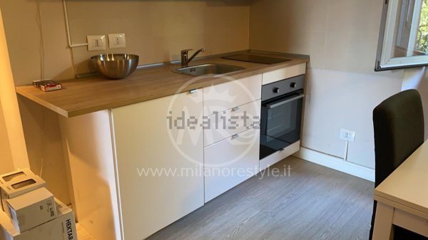 appartamento in vendita a Milano in zona Sempione