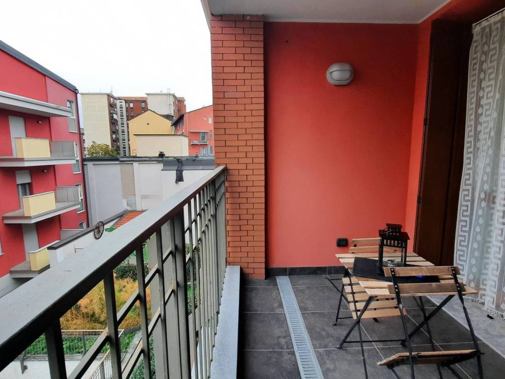 appartamento in vendita a Milano in zona Piazzale Lodi