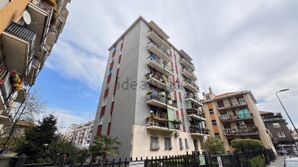 appartamento in vendita a Milano in zona Crescenzago