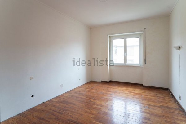 appartamento in vendita a Milano in zona Stadera