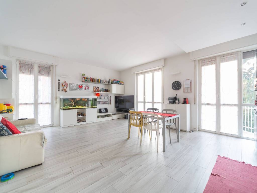 appartamento in vendita a Milano in zona Vigentino