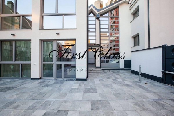 appartamento in vendita a Milano in zona Barona