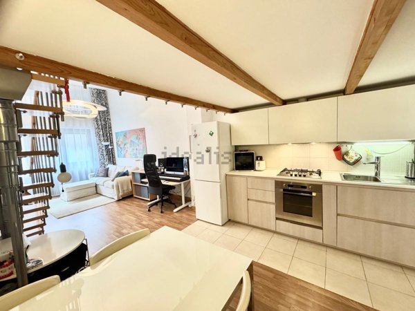 appartamento in vendita a Milano in zona Città Studi