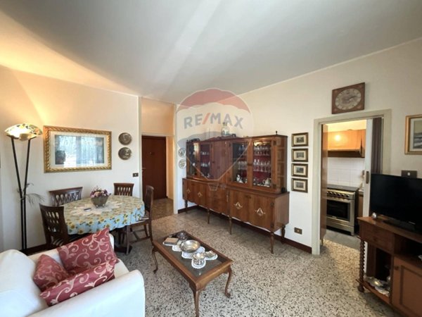 appartamento in vendita a Milano in zona Segnano