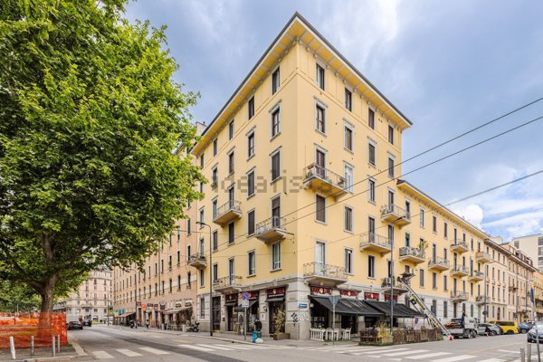 appartamento in vendita a Milano in zona Cinque Giornate