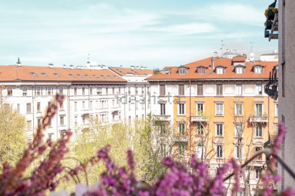 appartamento in vendita a Milano in zona Bocconi