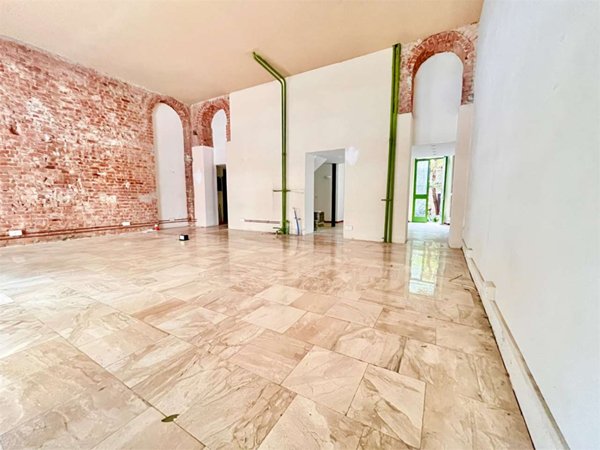 negozio in vendita a Milano