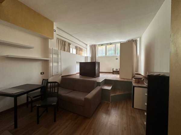 appartamento in vendita a Milano in zona Affori