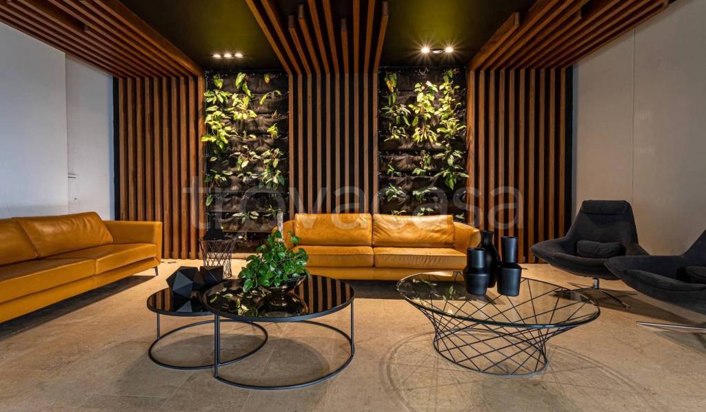 appartamento in vendita a Milano in zona Guastalla