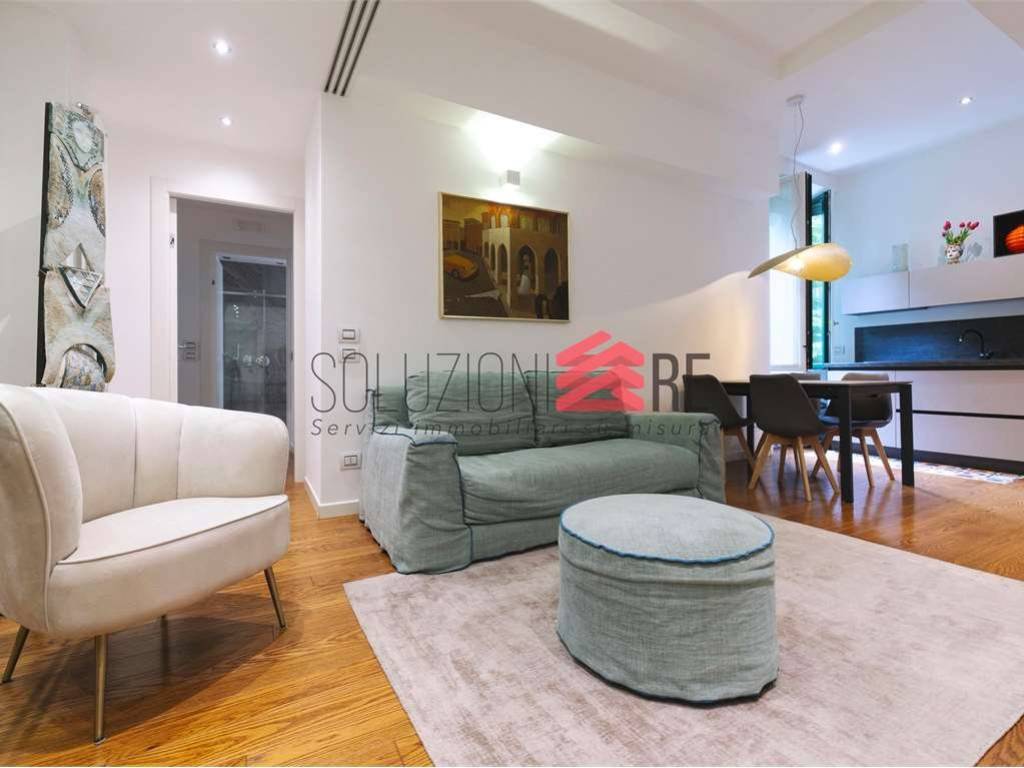appartamento in vendita a Milano in zona Guastalla