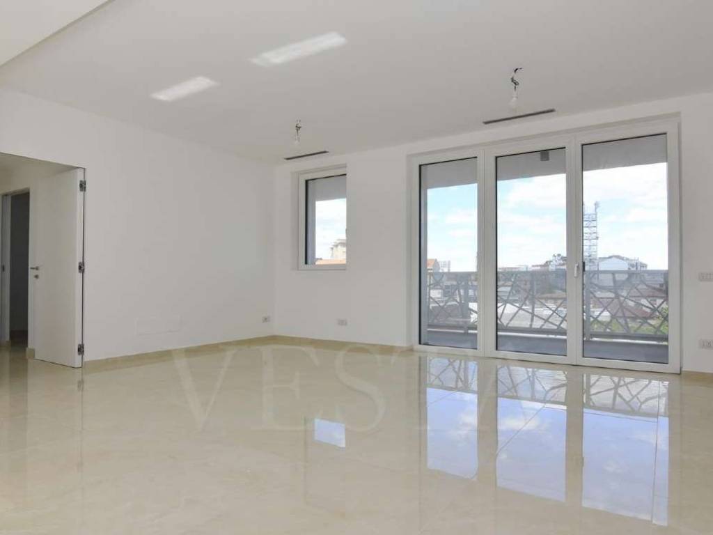 appartamento in vendita a Milano in zona Adriano