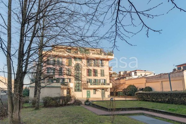 appartamento in vendita a Milano in zona Vigentino