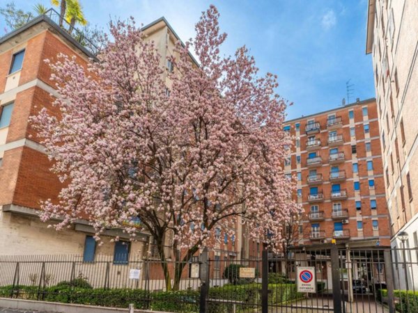 appartamento in vendita a Milano in zona Rogoredo