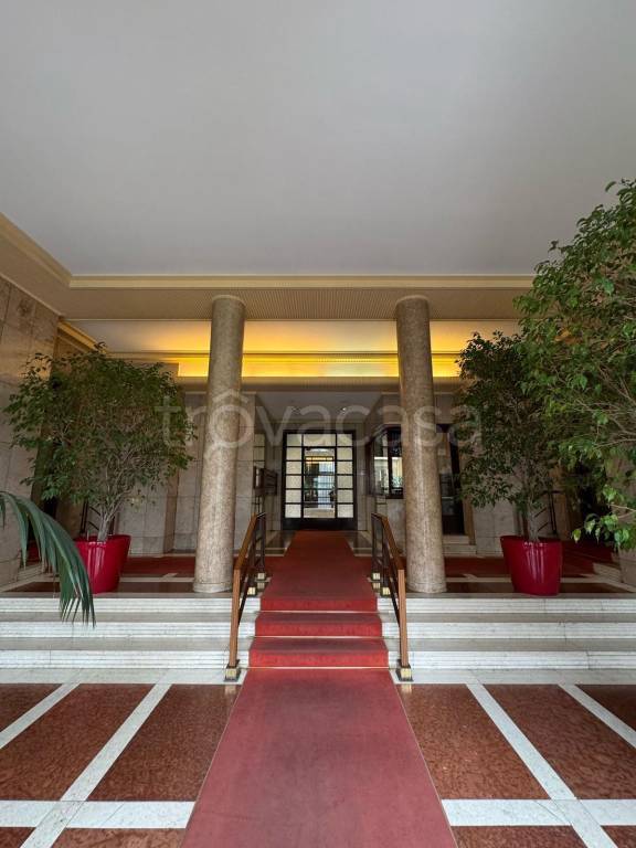 appartamento in vendita a Milano in zona Sempione