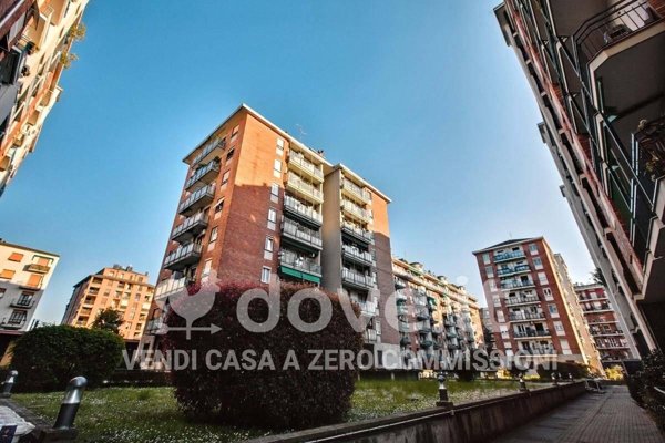 appartamento in vendita a Milano in zona Segnano