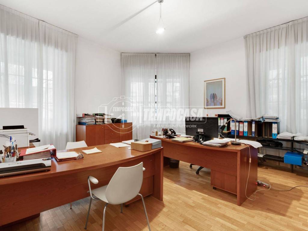 ufficio in vendita a Milano in zona Porta Romana