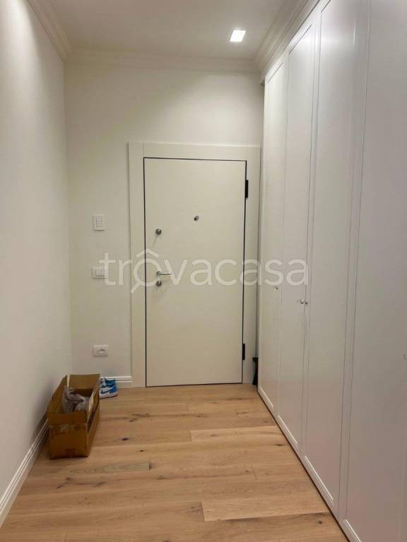 appartamento in vendita a Milano in zona Porta Nuova