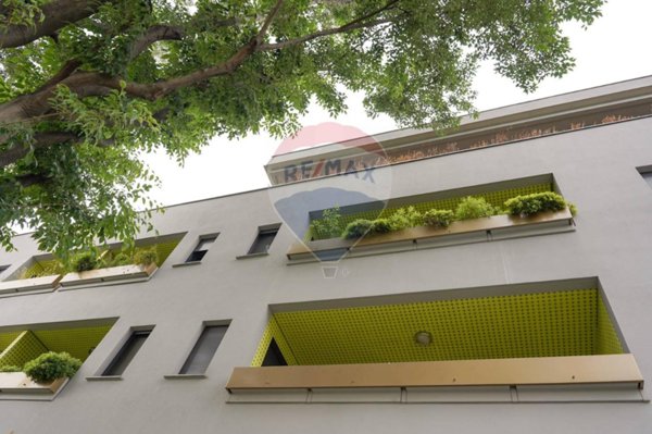 appartamento in vendita a Milano in zona Montalbino