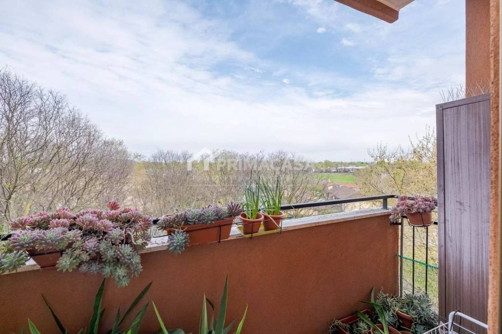 appartamento in vendita a Milano in zona Corvetto