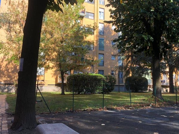 appartamento in vendita a Milano in zona Forlanini