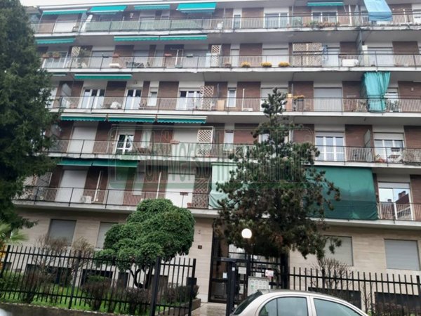 appartamento in vendita a Milano in zona Quarto Oggiaro