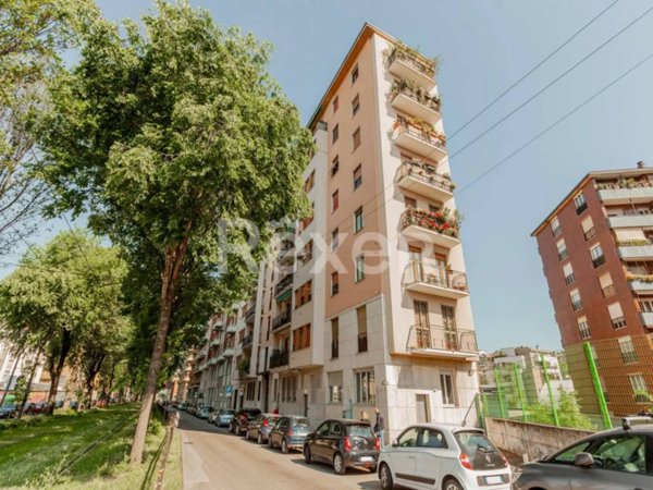 appartamento in vendita a Milano in zona Ghisolfa