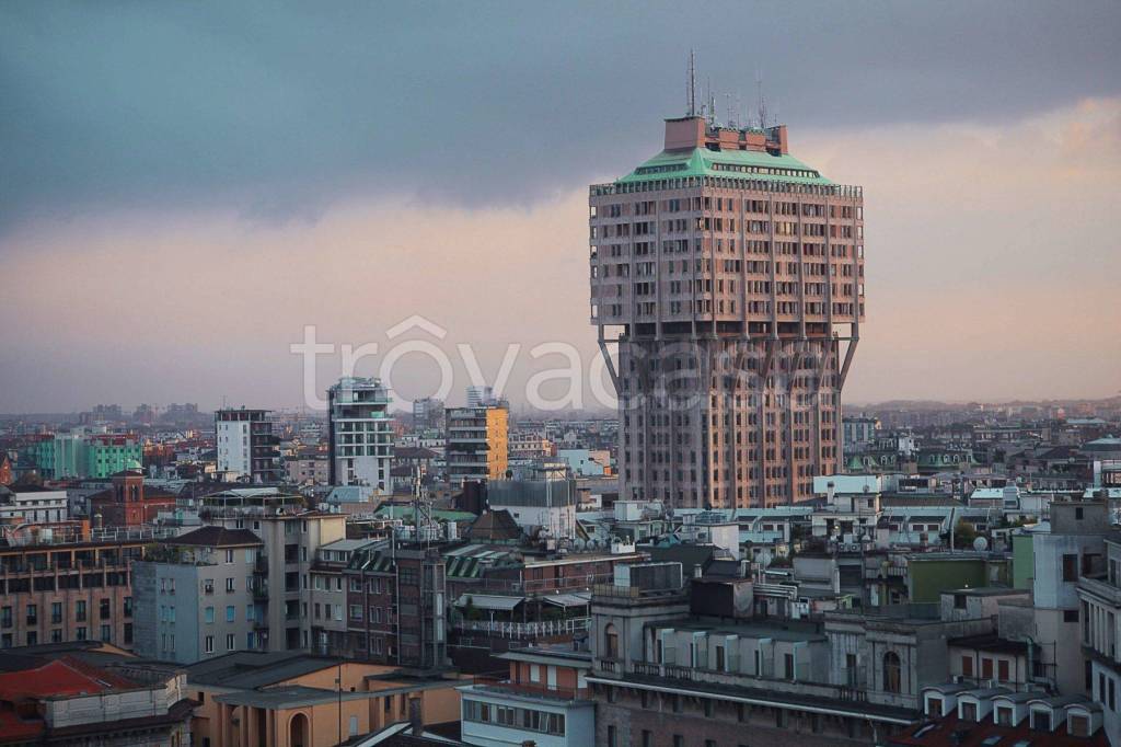 quadrivano in vendita a Milano