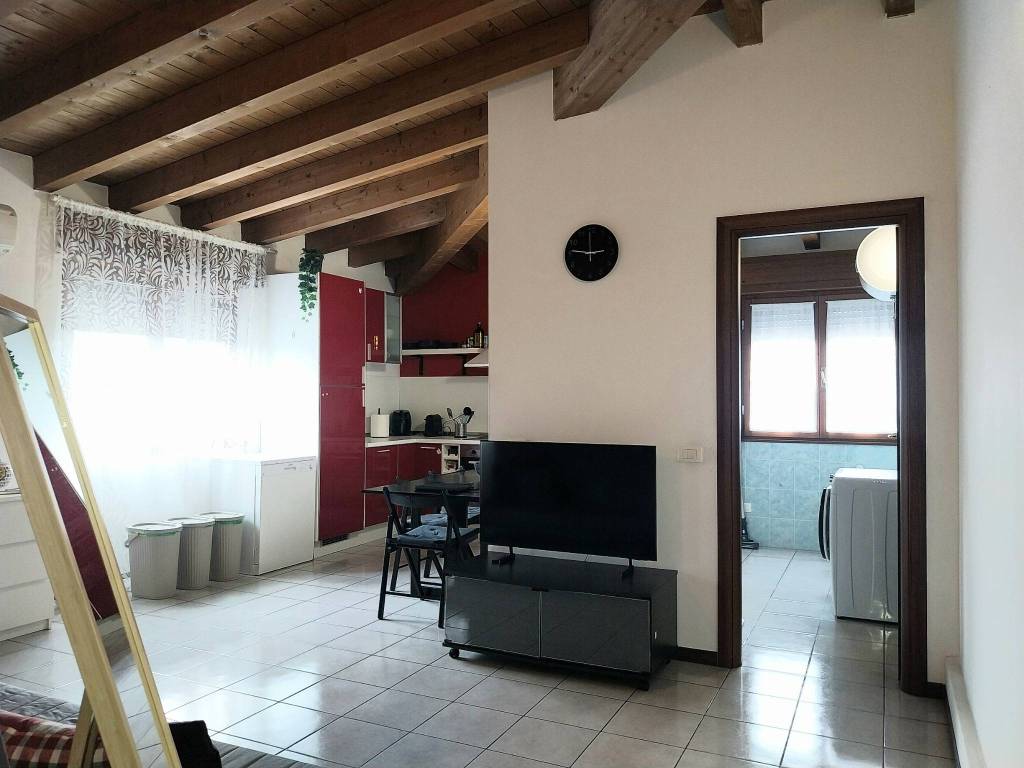 appartamento in vendita a Milano in zona Forlanini