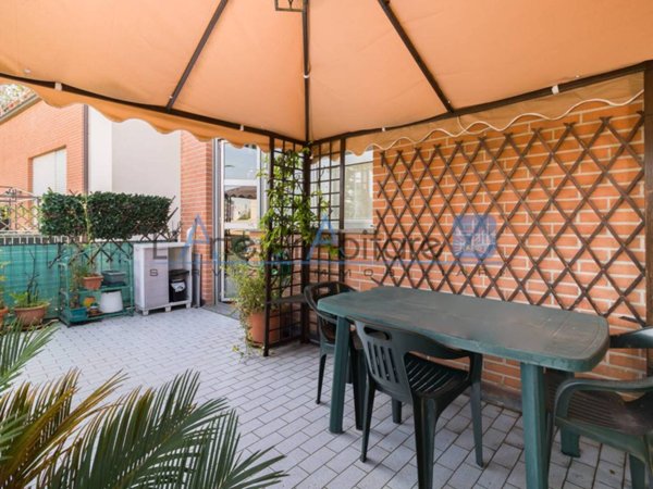 appartamento in vendita a Milano in zona Gallaratese