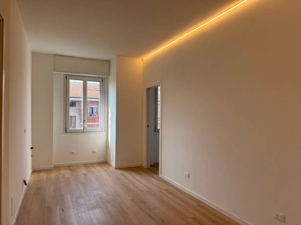 appartamento in vendita a Milano in zona Piazzale Lodi