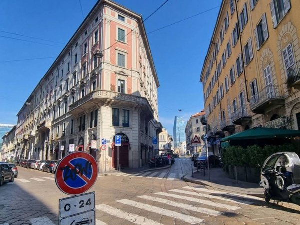 appartamento in vendita a Milano in zona Porta Nuova