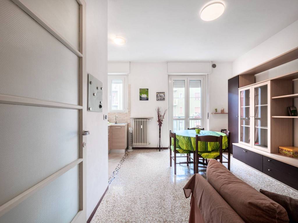 appartamento in vendita a Milano in zona Prato Centenaro