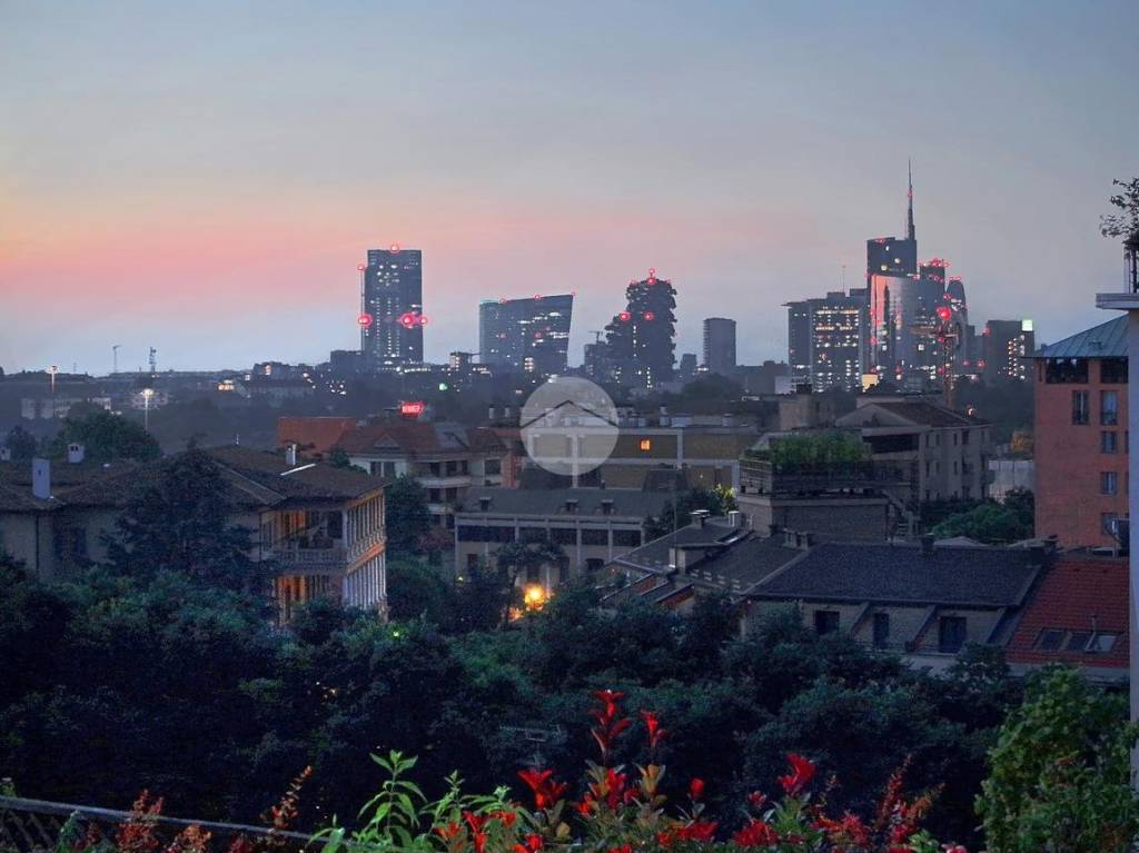 appartamento in vendita a Milano in zona Porta Nuova
