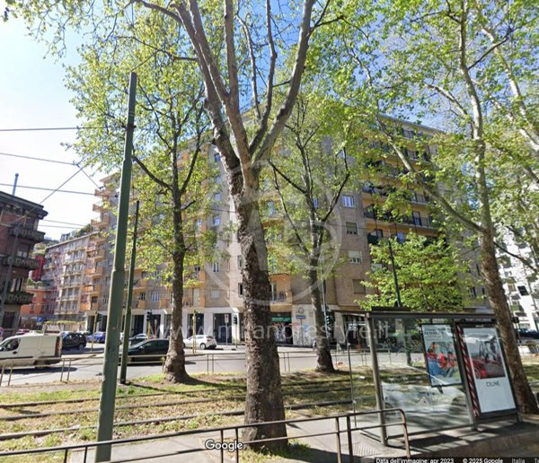 appartamento in vendita a Milano in zona Sempione