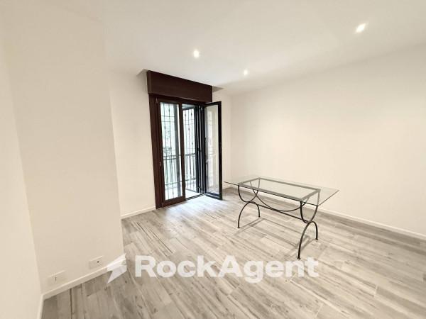 appartamento in vendita a Milano in zona Molino Dorino