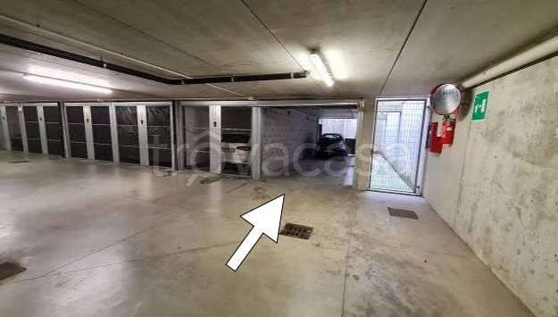appartamento in vendita a Milano in zona Dergano