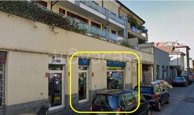 negozio in vendita a Milano in zona Dergano