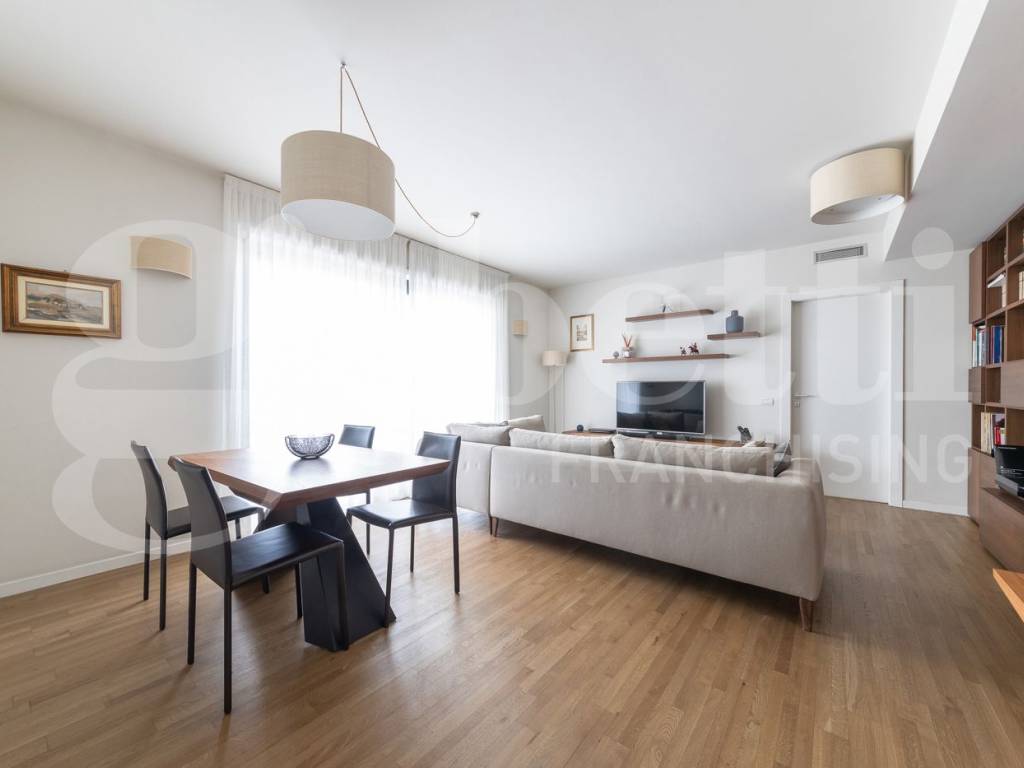 appartamento in vendita a Milano in zona Molino Dorino