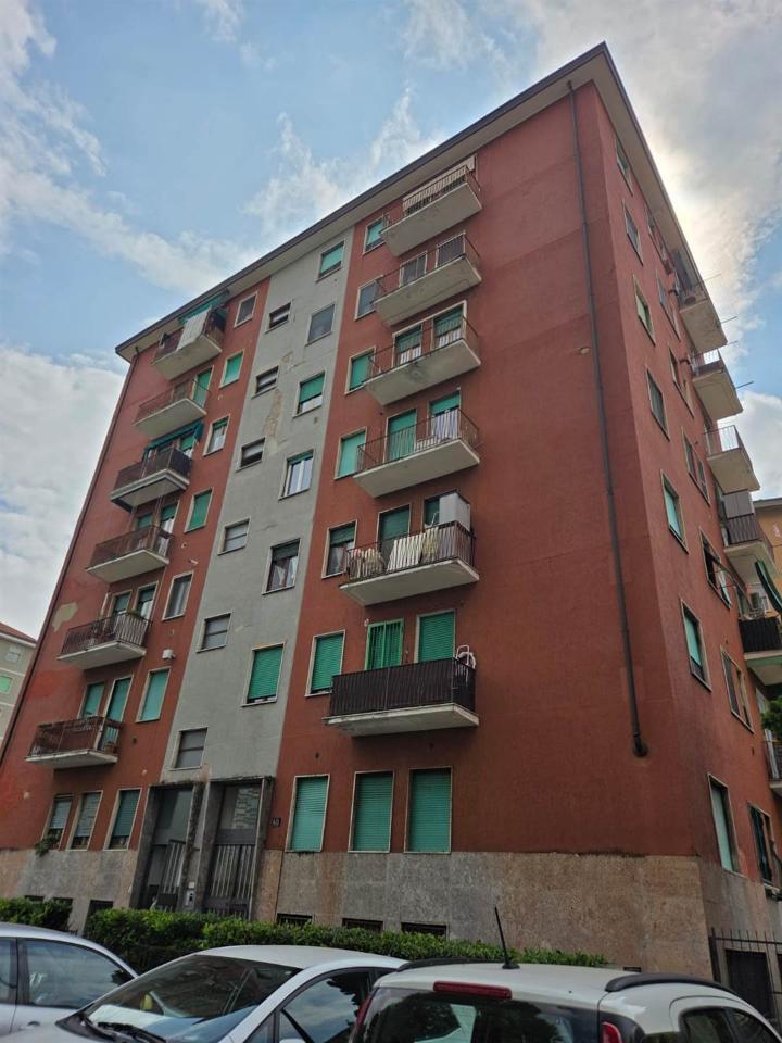 appartamento in vendita a Milano in zona Rottole