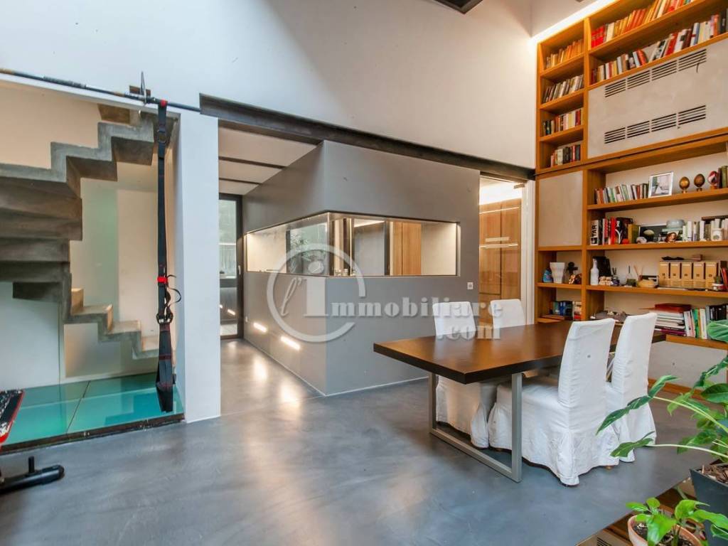 appartamento in vendita a Milano in zona Solari